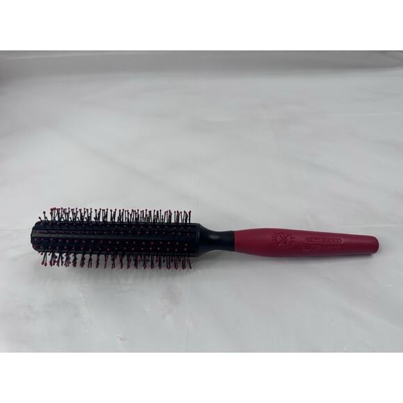 Cricket Static Free Volumizer Hairbrush Red Handle Vintage RPM-12 Made In Taiwan - Picture 1 of 6